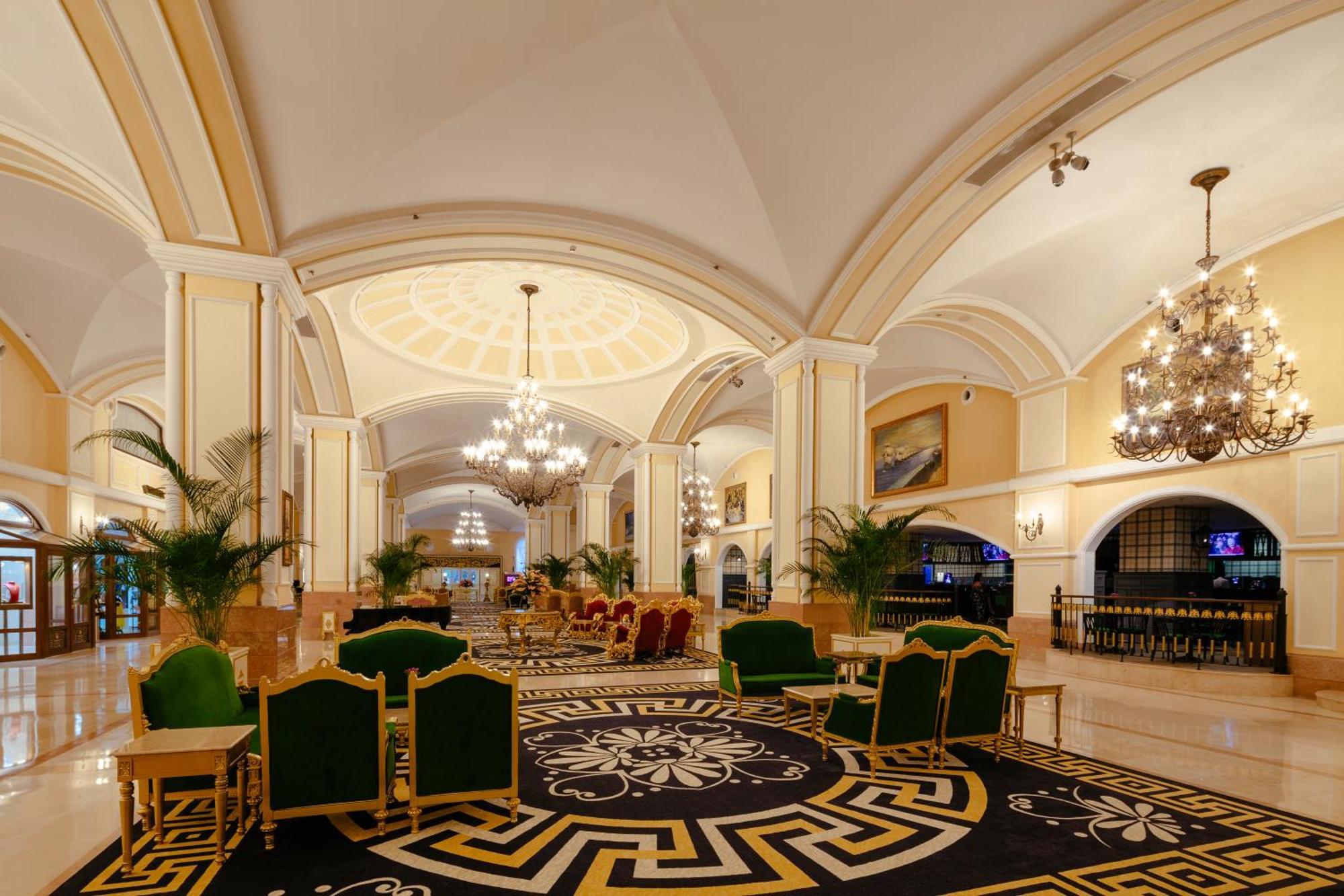 Ośrodek wypoczynkowy Kremlin Palace 5*