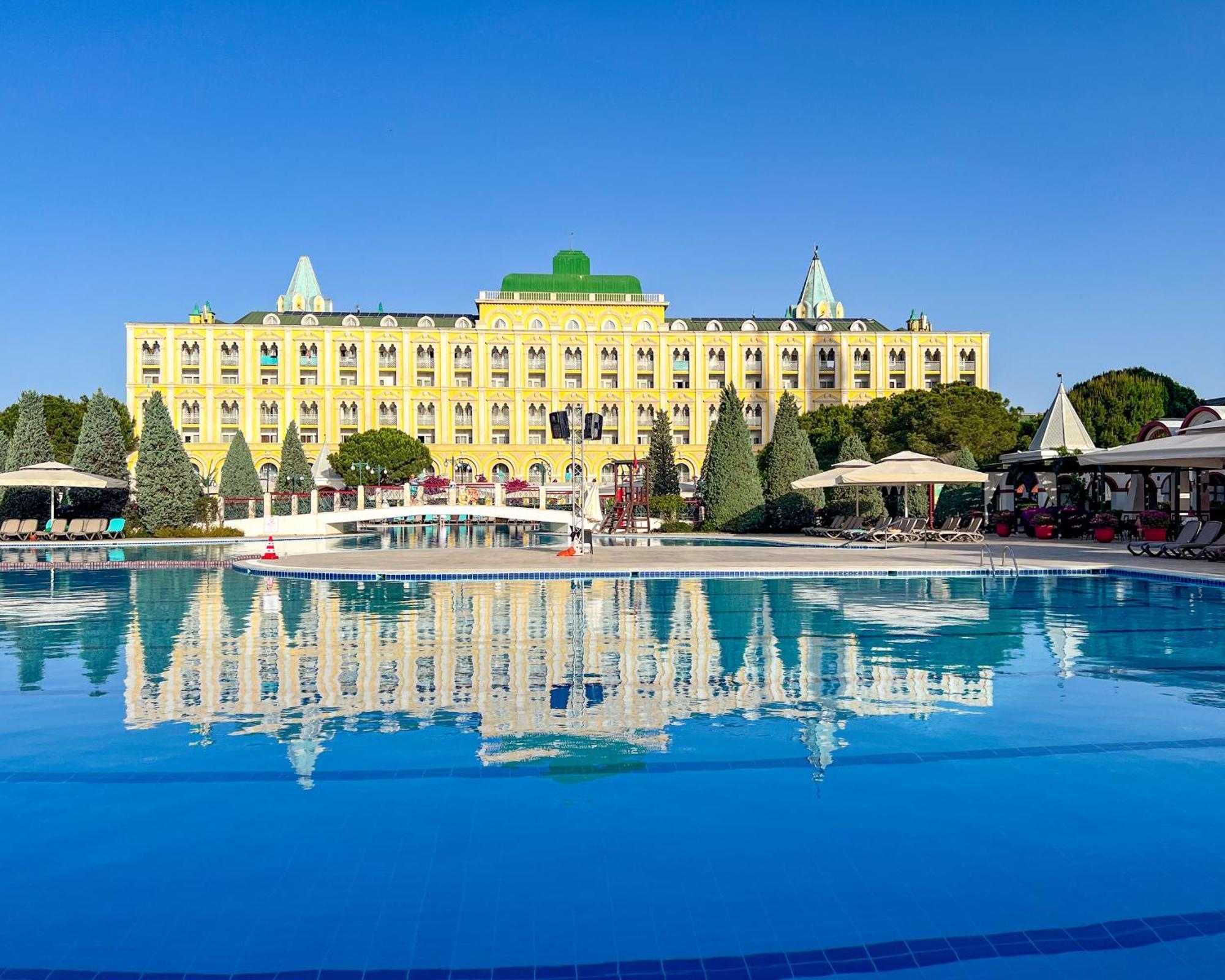 Ośrodek wypoczynkowy Kremlin Palace Antalya